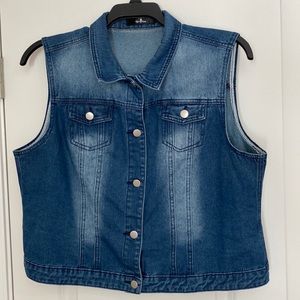 Jean Vest